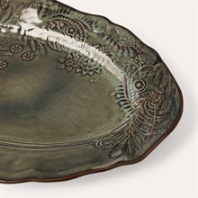 Small oval serving dish, fig