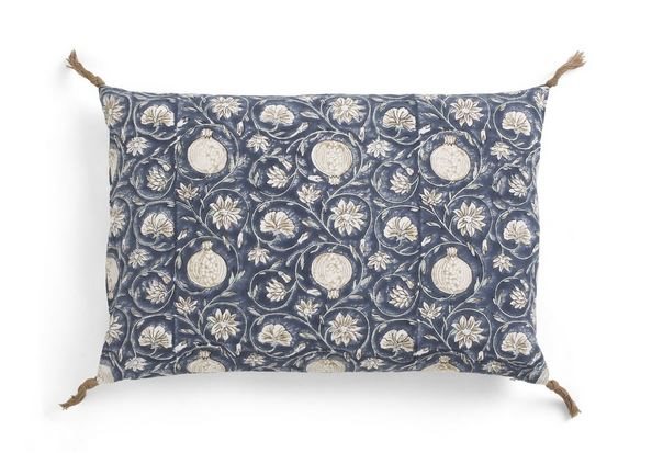 Cushion w. tassel - Tangier Pomegranate - Blue 