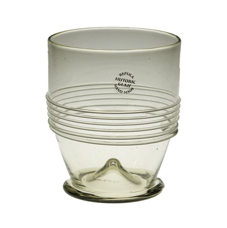 Glas med tråddekor