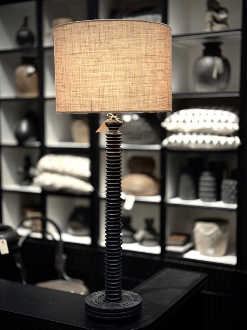 PURA table lamp, black with shade