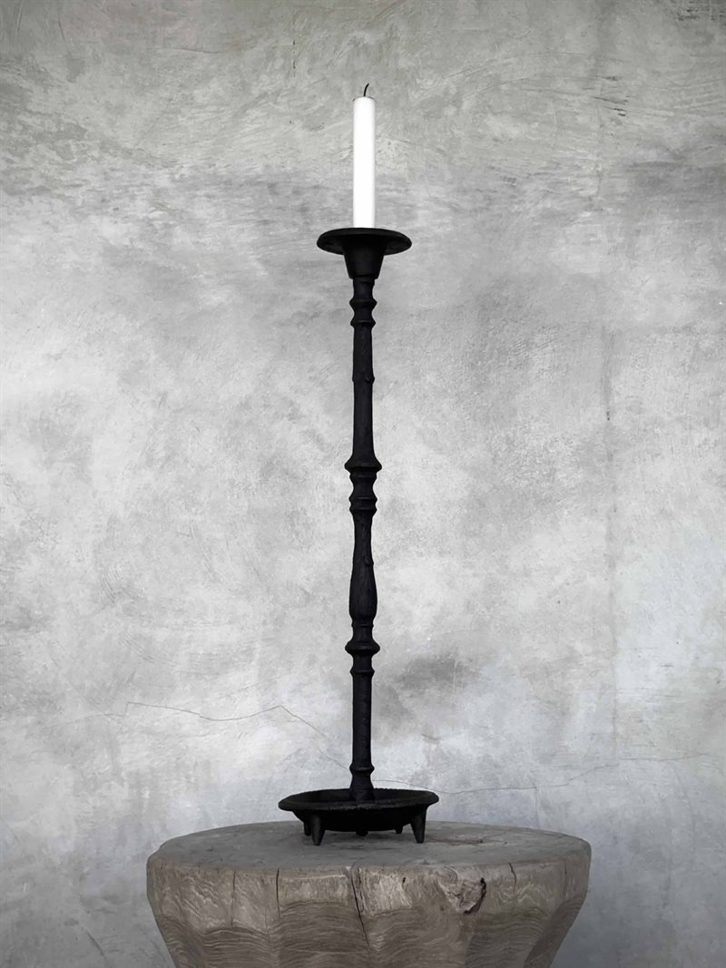 IRA candle holder