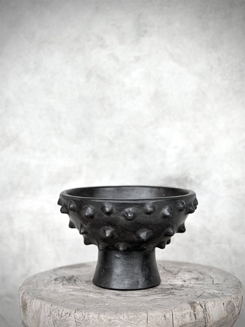 NAHA round bowl, black antique
