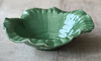 NIM small round plate green