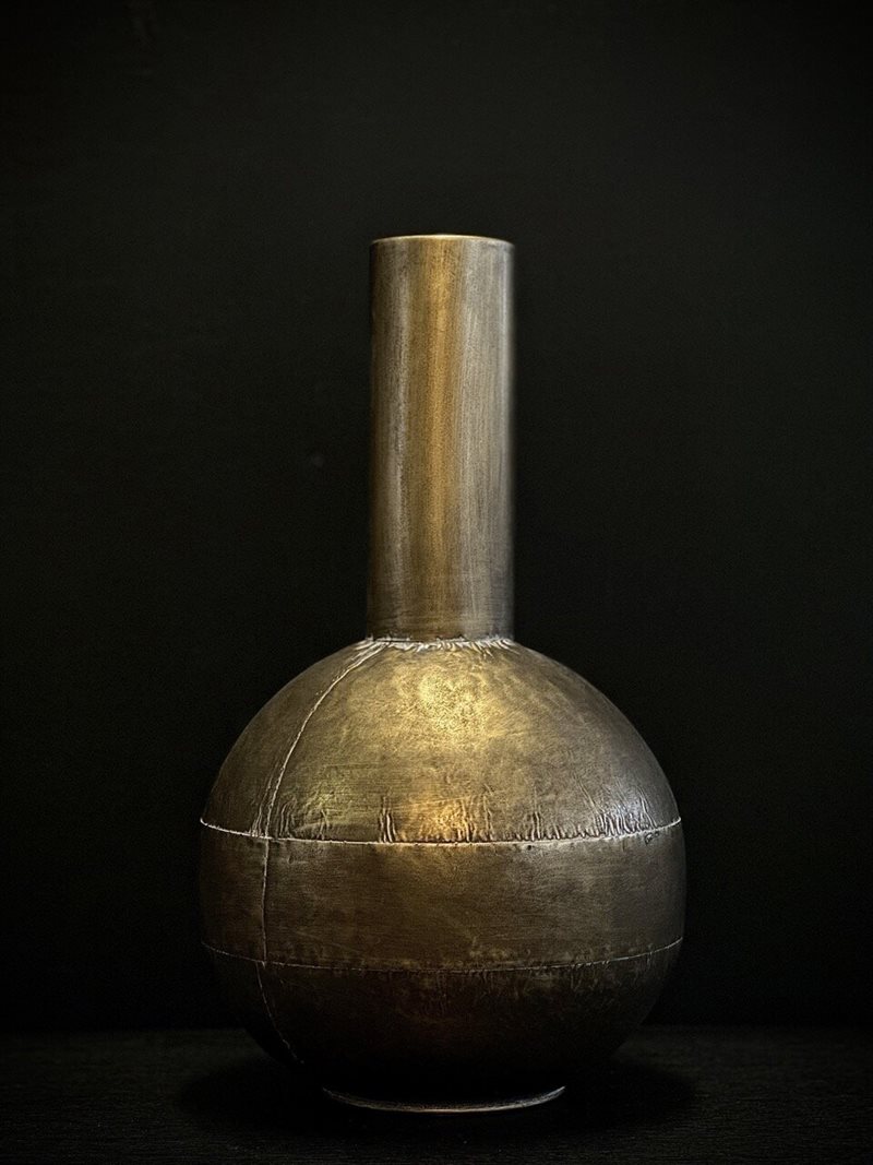 HUDSON vase, antique gold