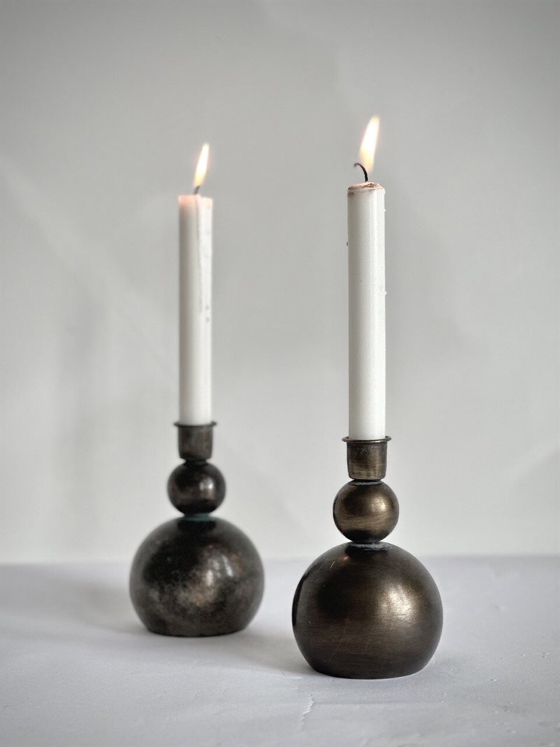 DIZ table candle holder 
