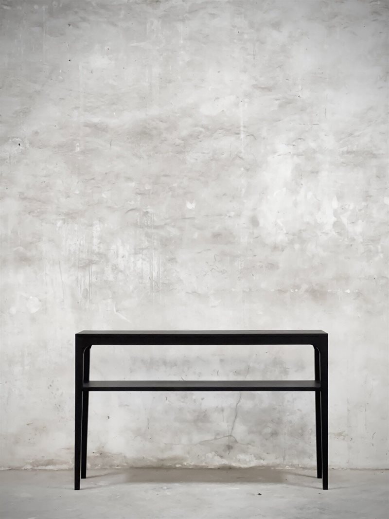 NORMA console table