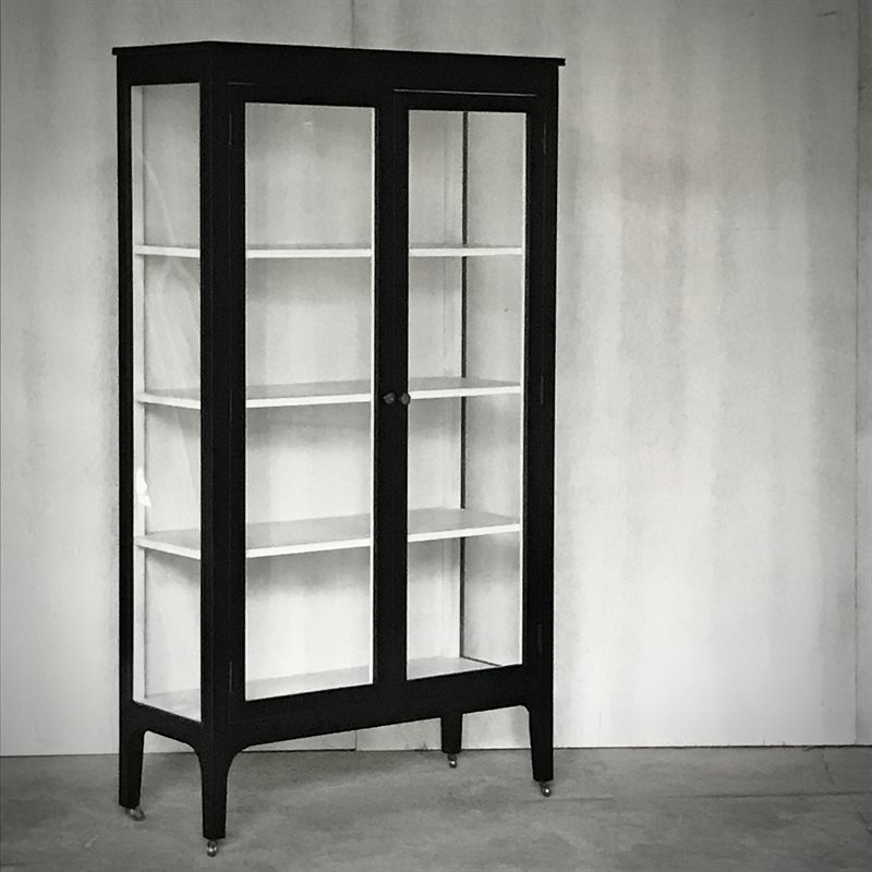 RALPH cabinet on wheels