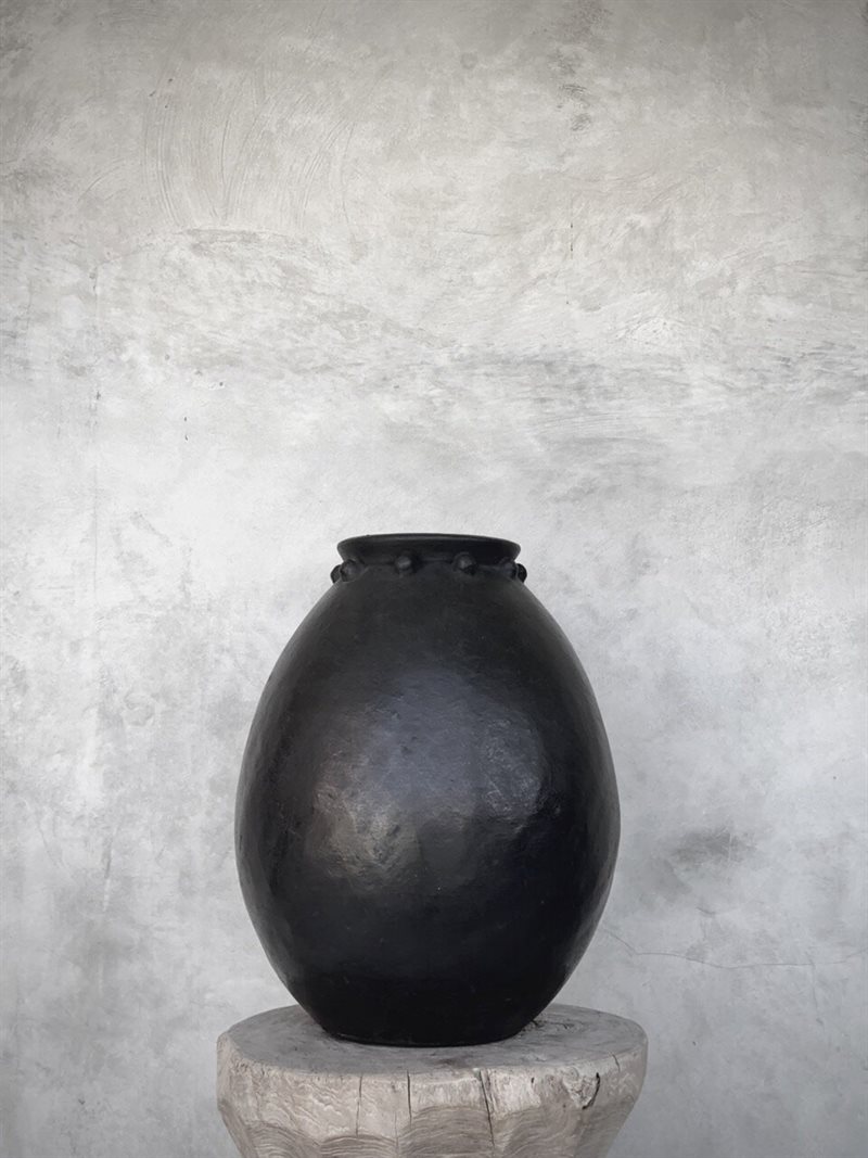 YASA big urn, black antique