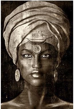 Glamour girl Sepia 2