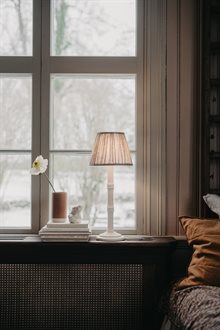 Bordslampskärm