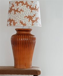 Dahlia Lampfot 
