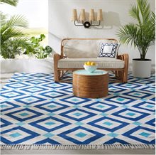 Riviera Settee