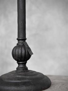 DEVIAN candle holder