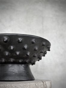 NAHA round bowl, black antique