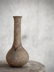 DISA vase, sand antique