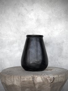 DONO vase, black antique