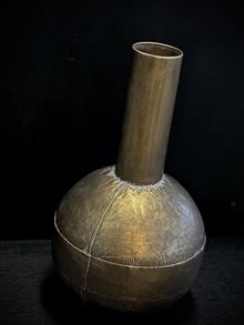 HUDSON vase, antique gold