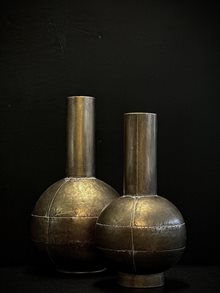 HUDSON vase, antique gold